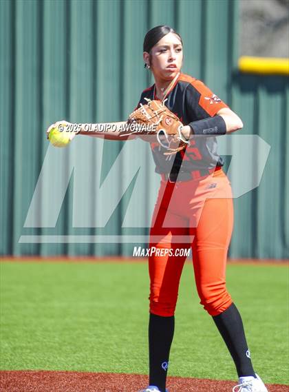 Thumbnail 2 in Rockwall vs. Reedy photogallery.