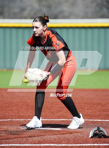 Thumbnail 2 in Rockwall vs. Reedy photogallery.