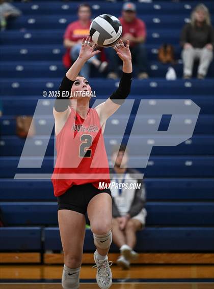 Thumbnail 2 in Notre Dame vs. South Gallia (OHSAA Division VII District Semifinal) photogallery.