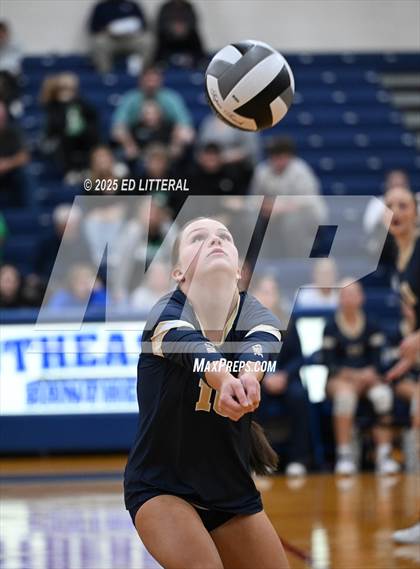 Thumbnail 1 in Notre Dame vs. South Gallia (OHSAA Division VII District Semifinal) photogallery.