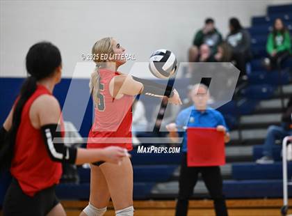 Thumbnail 2 in Notre Dame vs. South Gallia (OHSAA Division VII District Semifinal) photogallery.
