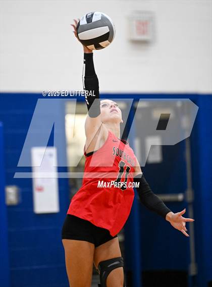 Thumbnail 2 in Notre Dame vs. South Gallia (OHSAA Division VII District Semifinal) photogallery.