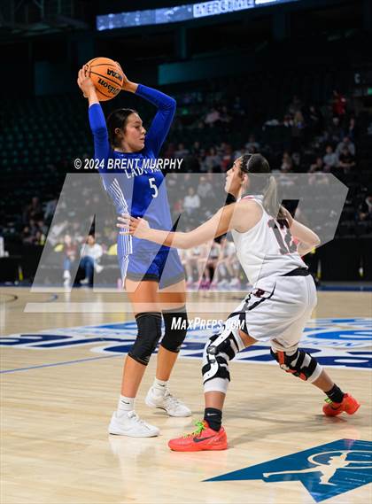 Thumbnail 2 in Hoehne vs. Mancos (CHSAA 2A Consolation Semifinal) photogallery.