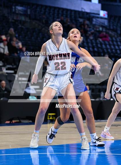 Thumbnail 1 in Hoehne vs. Mancos (CHSAA 2A Consolation Semifinal) photogallery.