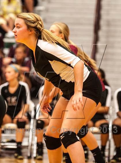 Thumbnail 2 in Rowlett vs Wylie (Garland ISD Tournament) photogallery.
