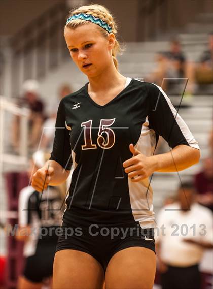 Thumbnail 3 in Rowlett vs Wylie (Garland ISD Tournament) photogallery.