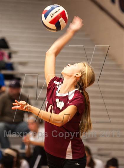 Thumbnail 3 in Rowlett vs Wylie (Garland ISD Tournament) photogallery.