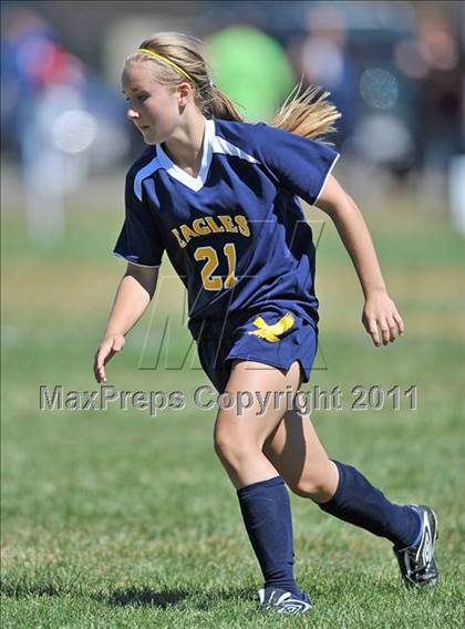 Thumbnail 2 in Mount Everett vs. Sabis International (Kick It For Kidneys Tournament) photogallery.