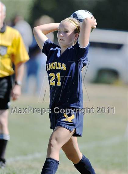 Thumbnail 3 in Mount Everett vs. Sabis International (Kick It For Kidneys Tournament) photogallery.