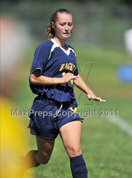 Thumbnail 2 in Mount Everett vs. Sabis International (Kick It For Kidneys Tournament) photogallery.
