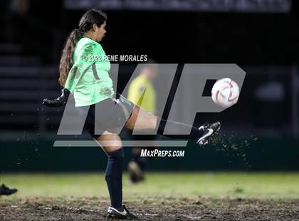 Thumbnail 1 in Taft vs Eagle Rock photogallery.