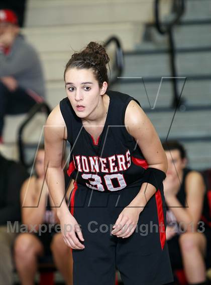 Thumbnail 1 in Oregon City vs. Clackamas (Nike Interstate Shootout) photogallery.