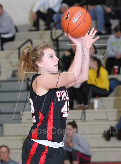 Thumbnail 3 in Oregon City vs. Clackamas (Nike Interstate Shootout) photogallery.