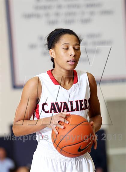Thumbnail 1 in Oregon City vs. Clackamas (Nike Interstate Shootout) photogallery.