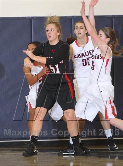 Thumbnail 2 in Oregon City vs. Clackamas (Nike Interstate Shootout) photogallery.