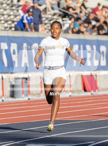 Thumbnail 2 in CIF State Championships (400m Finals) photogallery.