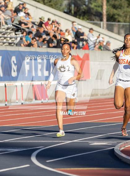 Thumbnail 2 in CIF State Championships (400m Finals) photogallery.