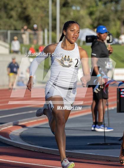 Thumbnail 2 in CIF State Championships (400m Finals) photogallery.