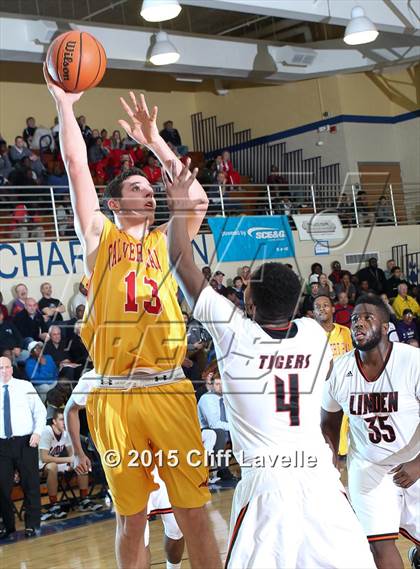 Thumbnail 1 in Calvert Hall vs. Linden (Rotary Roundball Classic Final) photogallery.
