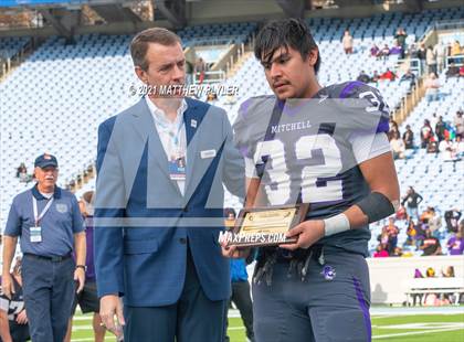 Thumbnail 2 in Tarboro vs. Mitchell (NCHSAA 1A Final - 1 of 2) photogallery.