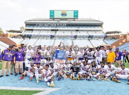 Thumbnail 2 in Tarboro vs. Mitchell (NCHSAA 1A Final - 1 of 2) photogallery.