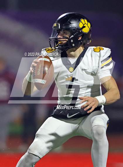 Thumbnail 2 in St. Joseph's Prep vs. North Allegheny (PIAA 6A Championship) photogallery.