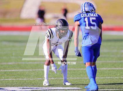 Thumbnail 3 in Foster vs. Georgetown (UIL 5A Division 1 Region 3 Area Playoff) photogallery.