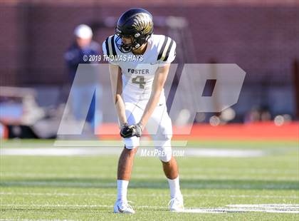 Thumbnail 2 in Foster vs. Georgetown (UIL 5A Division 1 Region 3 Area Playoff) photogallery.