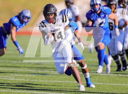 Thumbnail 2 in Foster vs. Georgetown (UIL 5A Division 1 Region 3 Area Playoff) photogallery.