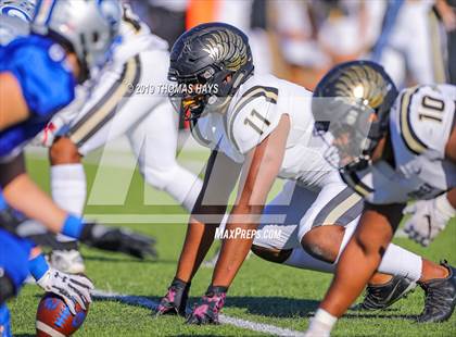 Thumbnail 2 in Foster vs. Georgetown (UIL 5A Division 1 Region 3 Area Playoff) photogallery.