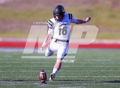 Thumbnail 3 in Foster vs. Georgetown (UIL 5A Division 1 Region 3 Area Playoff) photogallery.