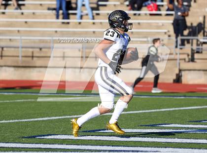 Thumbnail 2 in Foster vs. Georgetown (UIL 5A Division 1 Region 3 Area Playoff) photogallery.