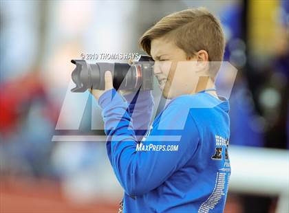 Thumbnail 1 in Foster vs. Georgetown (UIL 5A Division 1 Region 3 Area Playoff) photogallery.
