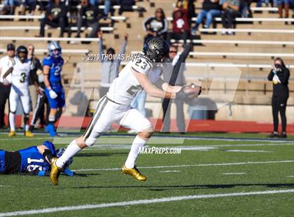 Thumbnail 3 in Foster vs. Georgetown (UIL 5A Division 1 Region 3 Area Playoff) photogallery.