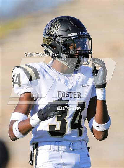 Thumbnail 2 in Foster vs. Georgetown (UIL 5A Division 1 Region 3 Area Playoff) photogallery.