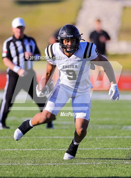 Thumbnail 2 in Foster vs. Georgetown (UIL 5A Division 1 Region 3 Area Playoff) photogallery.