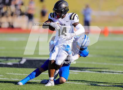 Thumbnail 1 in Foster vs. Georgetown (UIL 5A Division 1 Region 3 Area Playoff) photogallery.