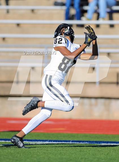 Thumbnail 1 in Foster vs. Georgetown (UIL 5A Division 1 Region 3 Area Playoff) photogallery.
