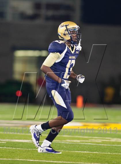 Thumbnail 2 in Our Lady of Good Counsel vs. Gilman photogallery.