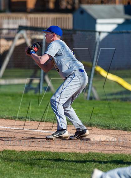 Thumbnail 3 in Maine-Endwell vs. Corning photogallery.
