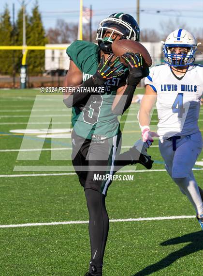 Thumbnail 1 in Lewis Mills @ Northwest Catholic photogallery.