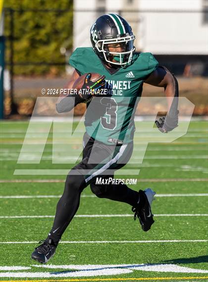 Thumbnail 3 in Lewis Mills @ Northwest Catholic photogallery.