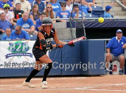 Thumbnail 1 in Minersville vs. Clarion Area (PIAA Class A Final) photogallery.