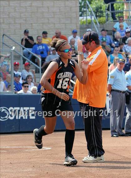 Thumbnail 1 in Minersville vs. Clarion Area (PIAA Class A Final) photogallery.