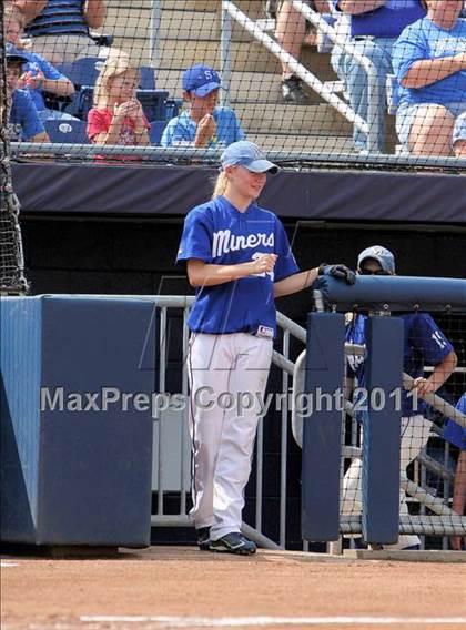 Thumbnail 3 in Minersville vs. Clarion Area (PIAA Class A Final) photogallery.