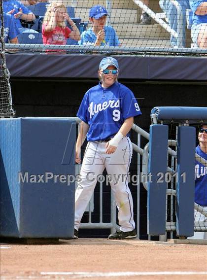 Thumbnail 2 in Minersville vs. Clarion Area (PIAA Class A Final) photogallery.