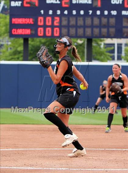 Thumbnail 2 in Minersville vs. Clarion Area (PIAA Class A Final) photogallery.
