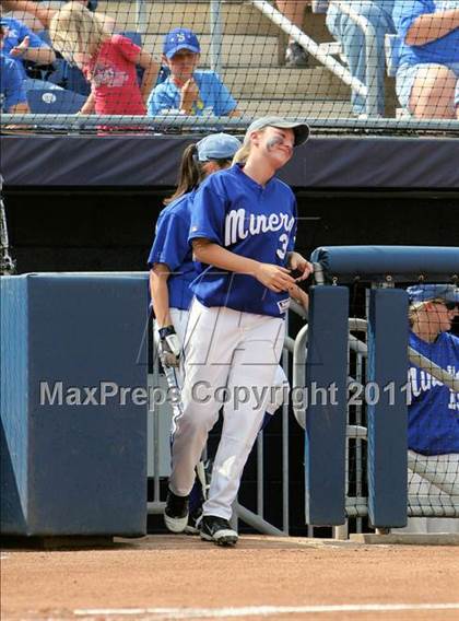 Thumbnail 3 in Minersville vs. Clarion Area (PIAA Class A Final) photogallery.