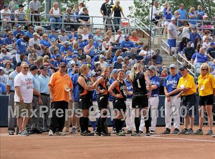 Thumbnail 2 in Minersville vs. Clarion Area (PIAA Class A Final) photogallery.