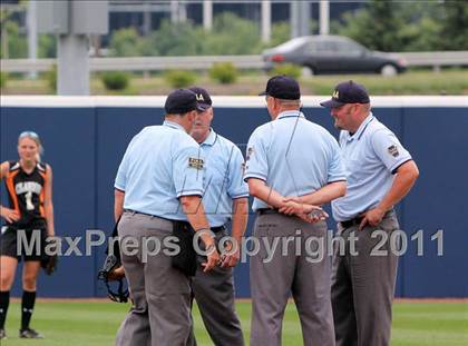 Thumbnail 2 in Minersville vs. Clarion Area (PIAA Class A Final) photogallery.